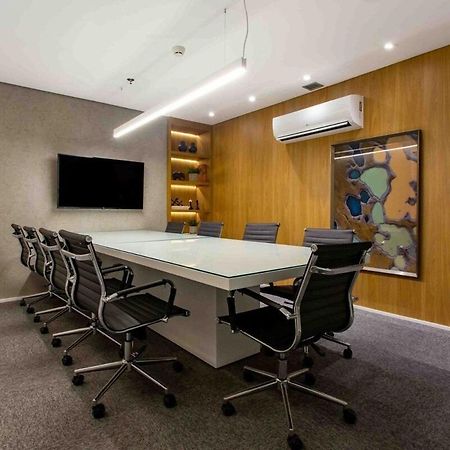 גויאניה Suite Luxuosa Com Cozinha Blend Smart 1356 מראה חיצוני תמונה